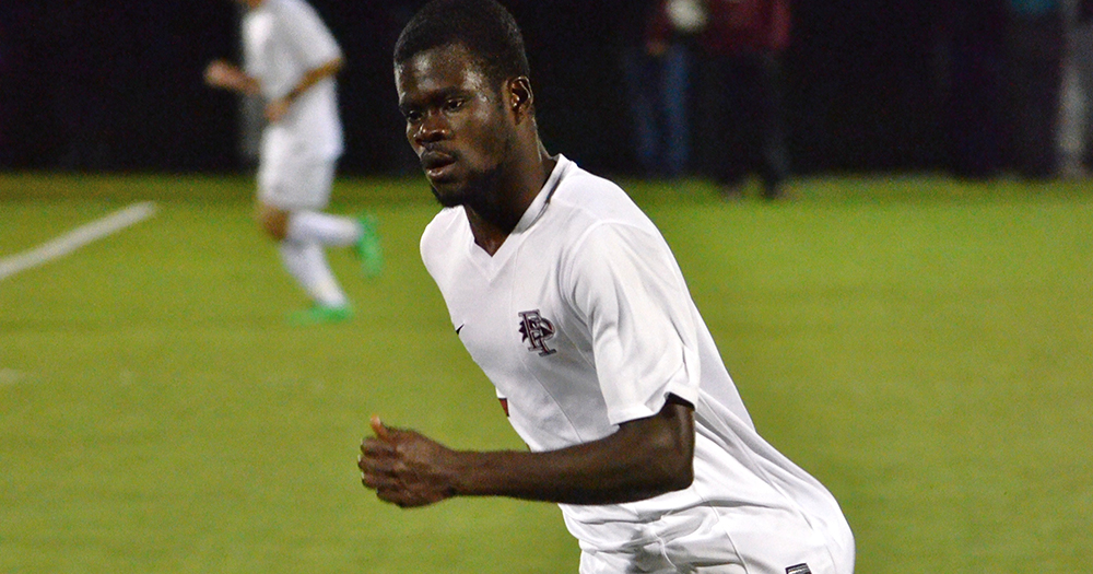Appah’s Five-Point Night Leads Men’s Soccer to 4-1 Win Over Bentley