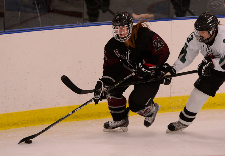 Women’s Ice Hockey Lays Siege to Saint Michael’s, Stock Cashes Late Goal for 3-2 Win