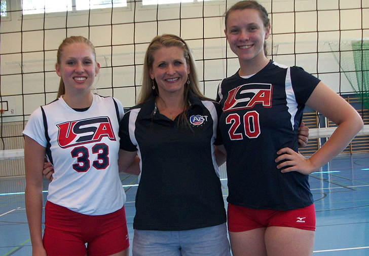 Tales from the Road: Hausman, Swiderski, Dragan Represent Ravens Volleyball in Europe