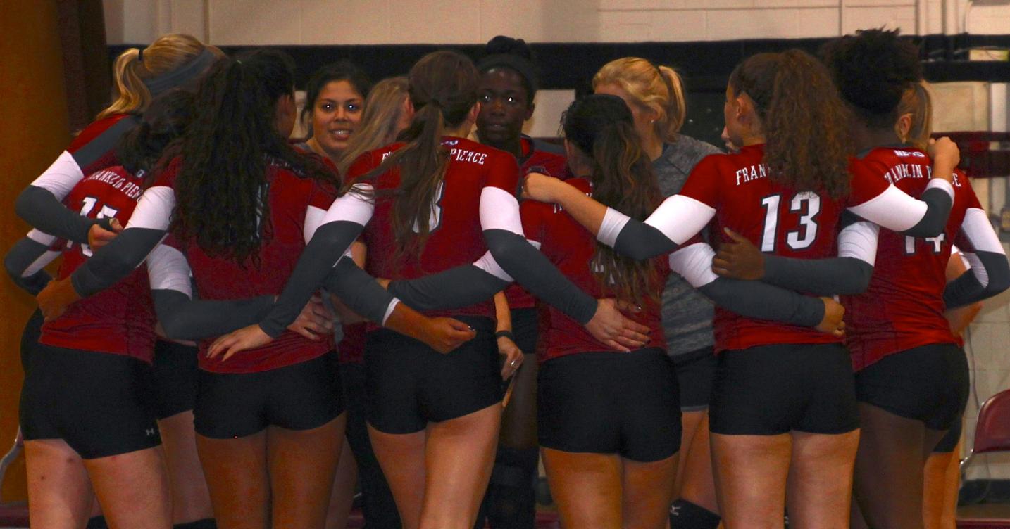 Volleyball drops battle of conference heavyweights, loses 3-1 to Adelphi