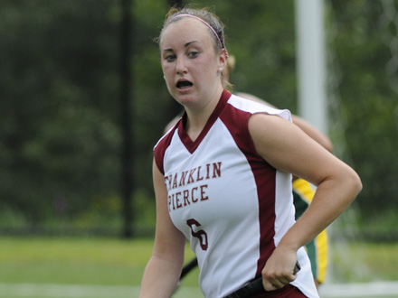 Field Hockey Knocks Off No. 4 Stonehill on Wednesday