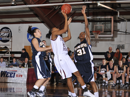 Women's Basketball Picks Up 20th Win of Season with 74-61 Triumph at Merrimack