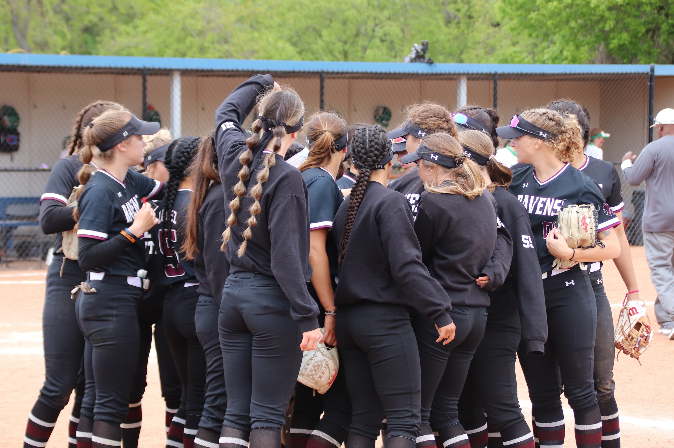 Softball Edged in 2022 NCAA Opener By #3 Wilmington, 2-1
